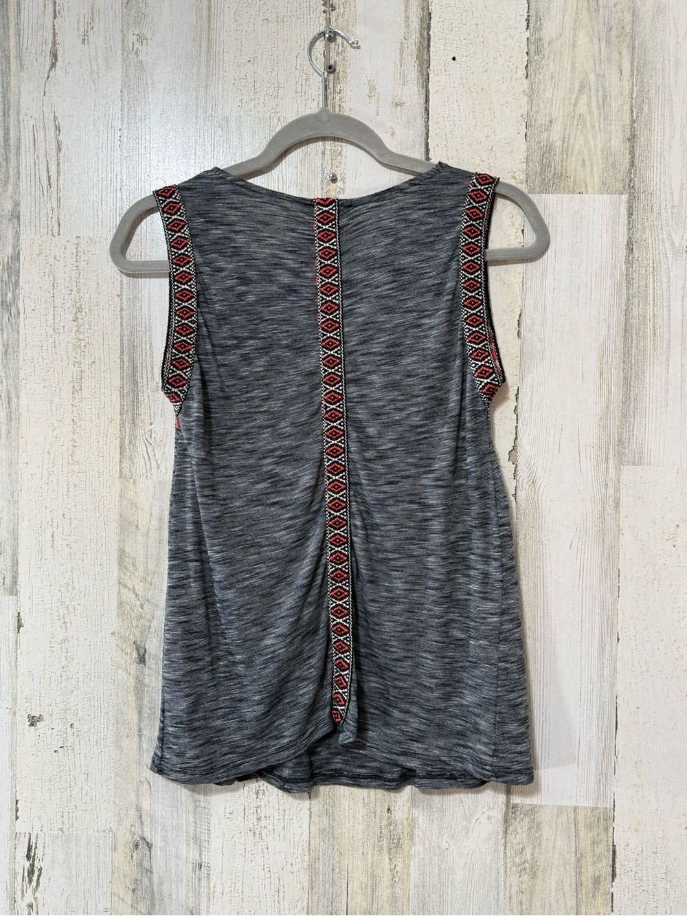 W5 Gray Knit Sleeveless Tank with Red Patterned Shoulder Trim - Picture 5 of 6